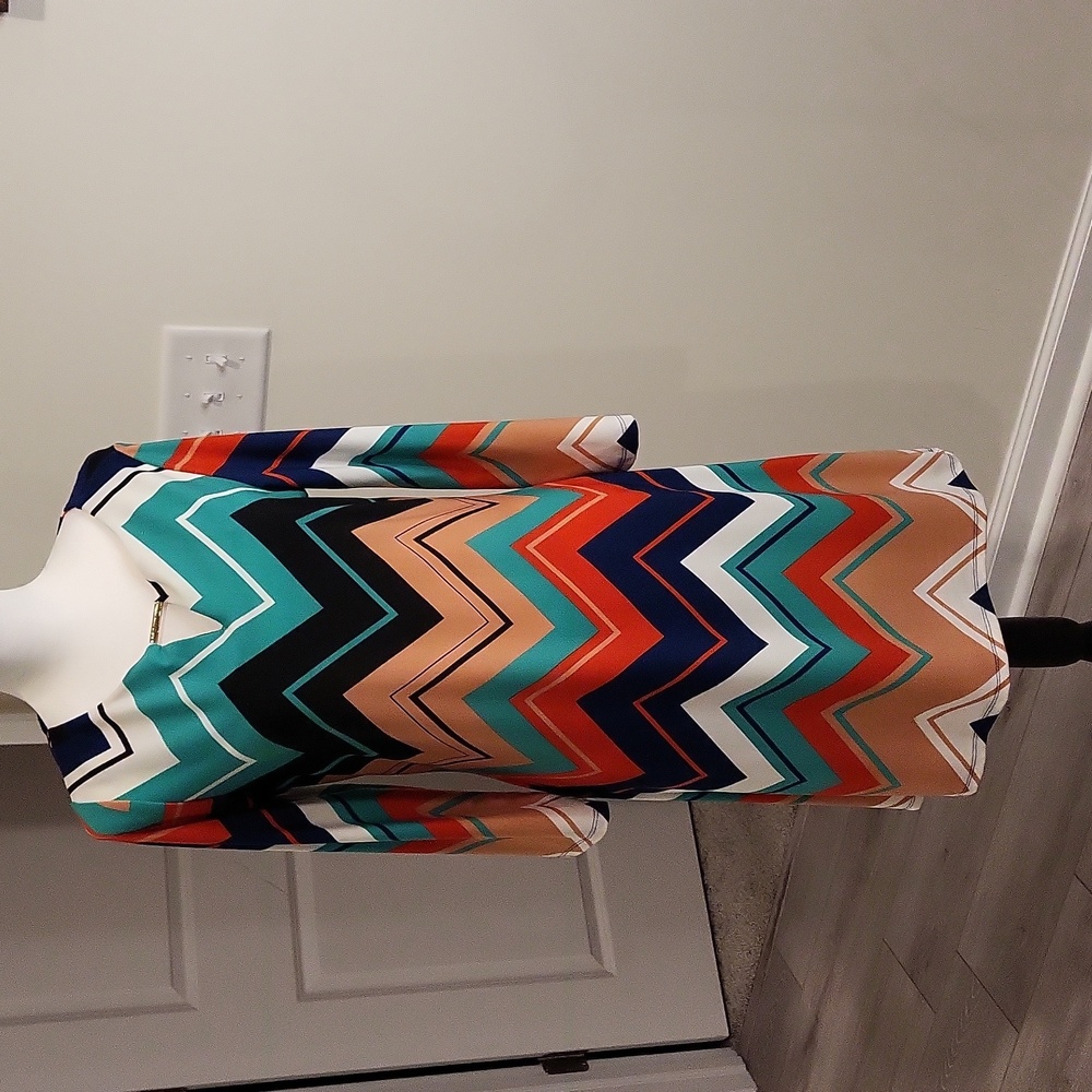 HAANI Casual Shift Dress- Size M